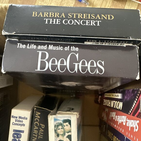 26 Vintage Music VHS Lot! Musicals Concerts Movies Paul McCartney George Jones - Picture 5 of 11